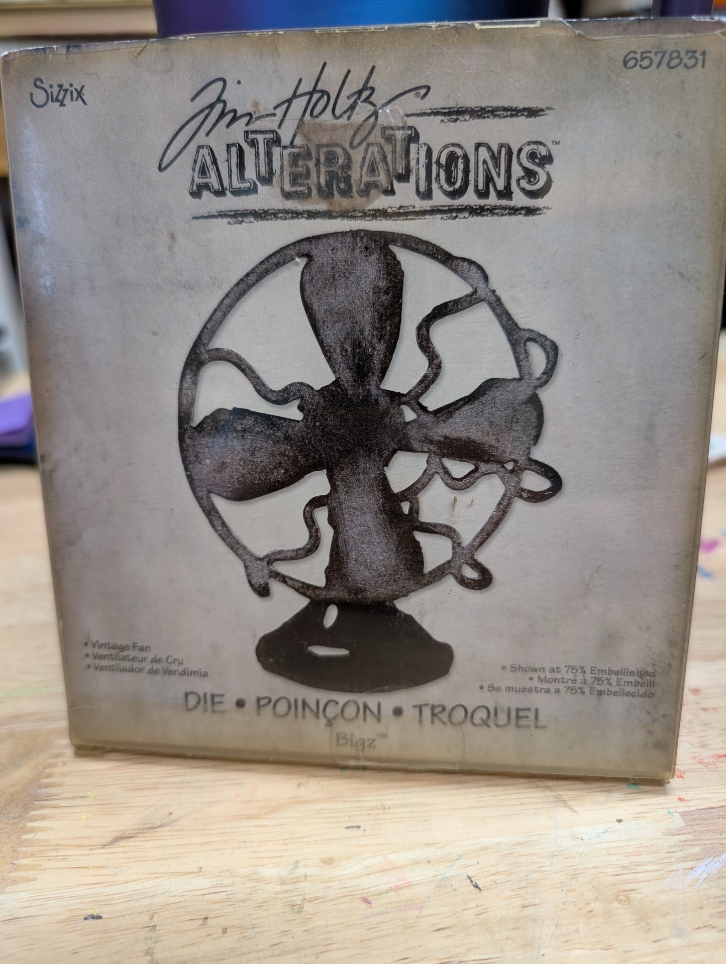 Tim Holtz Alterations Bigz Die Vintage Fan