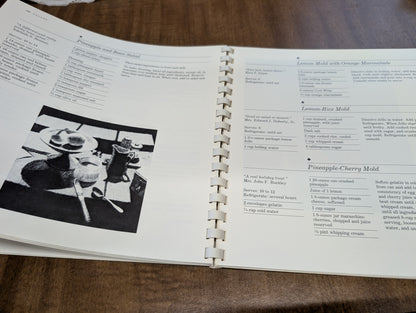 The cookbook II Worcester Art museum 1985 vintage collectible cookbook