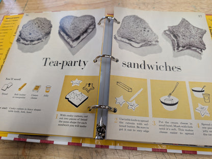 Better homes and gardens Junior cookbook three ring binder reprint