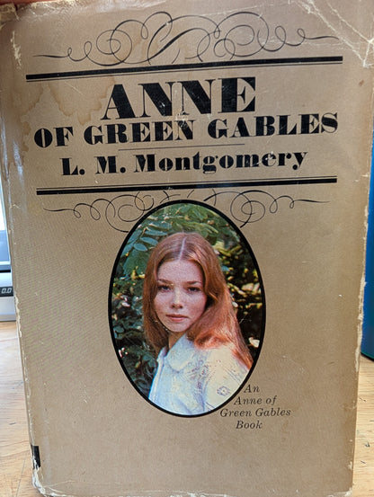 Anne of Green gables book 1972 edition Book 1 in Anne of Green gables series