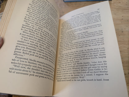 Anne of Green gables book 1972 edition Book 1 in Anne of Green gables series