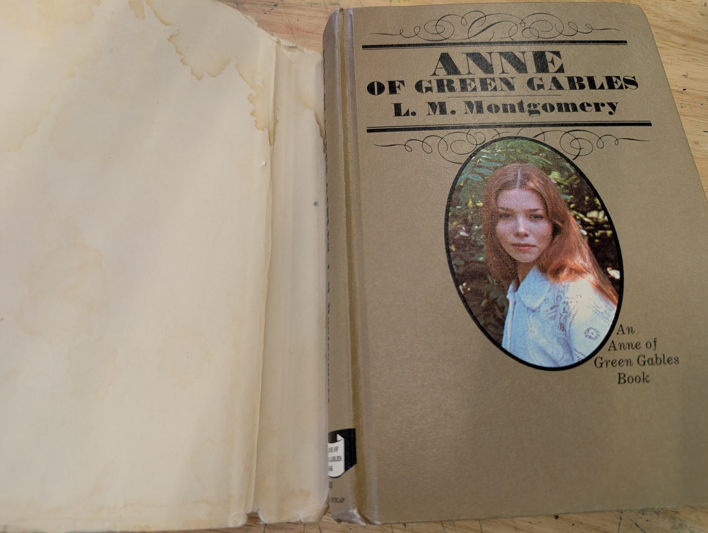 Anne of Green gables book 1972 edition Book 1 in Anne of Green gables series