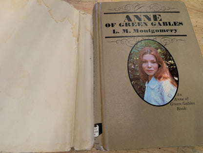 Anne of Green gables book 1972 edition Book 1 in Anne of Green gables series