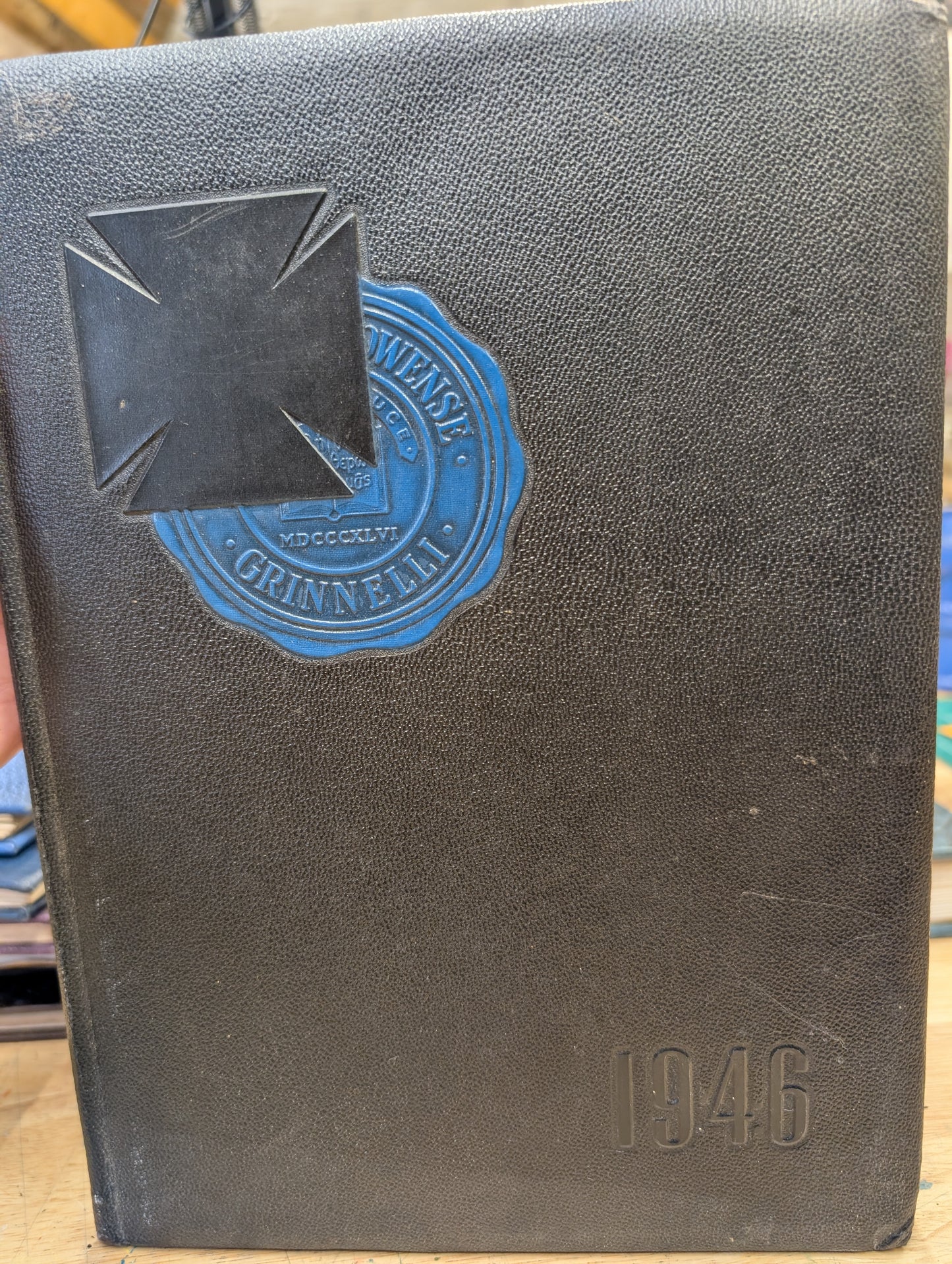 The 1946 cyclone grinnell college vintage yearbook grinnell, Iowa