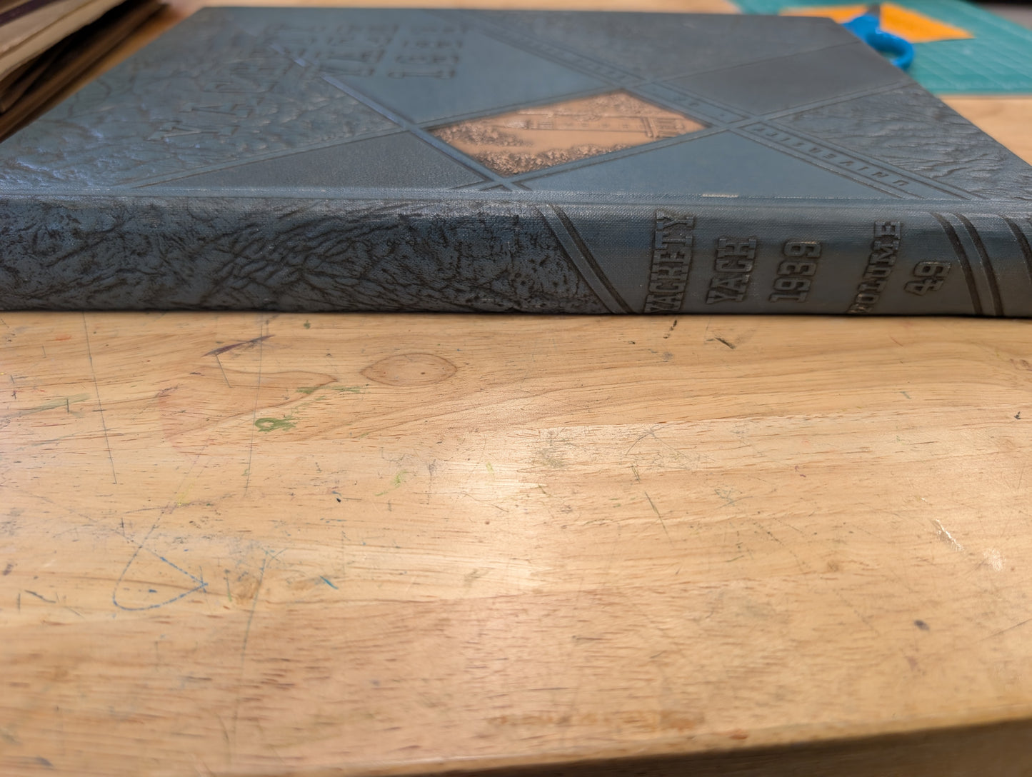 Yackety yack 1939 chapel Hill yearbook Vintage yearbook, North Carolina