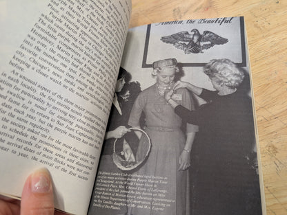 What you should know about the purple Martin by JL. Wade America's most wanted Bird 1971 third printing