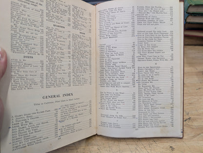 Favorite hymns revised 1953 standard publishing Co. Vintage hymnal
