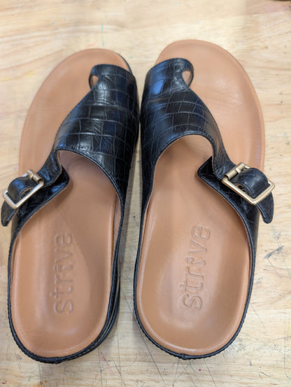 Strive women's sandals 6.5/7