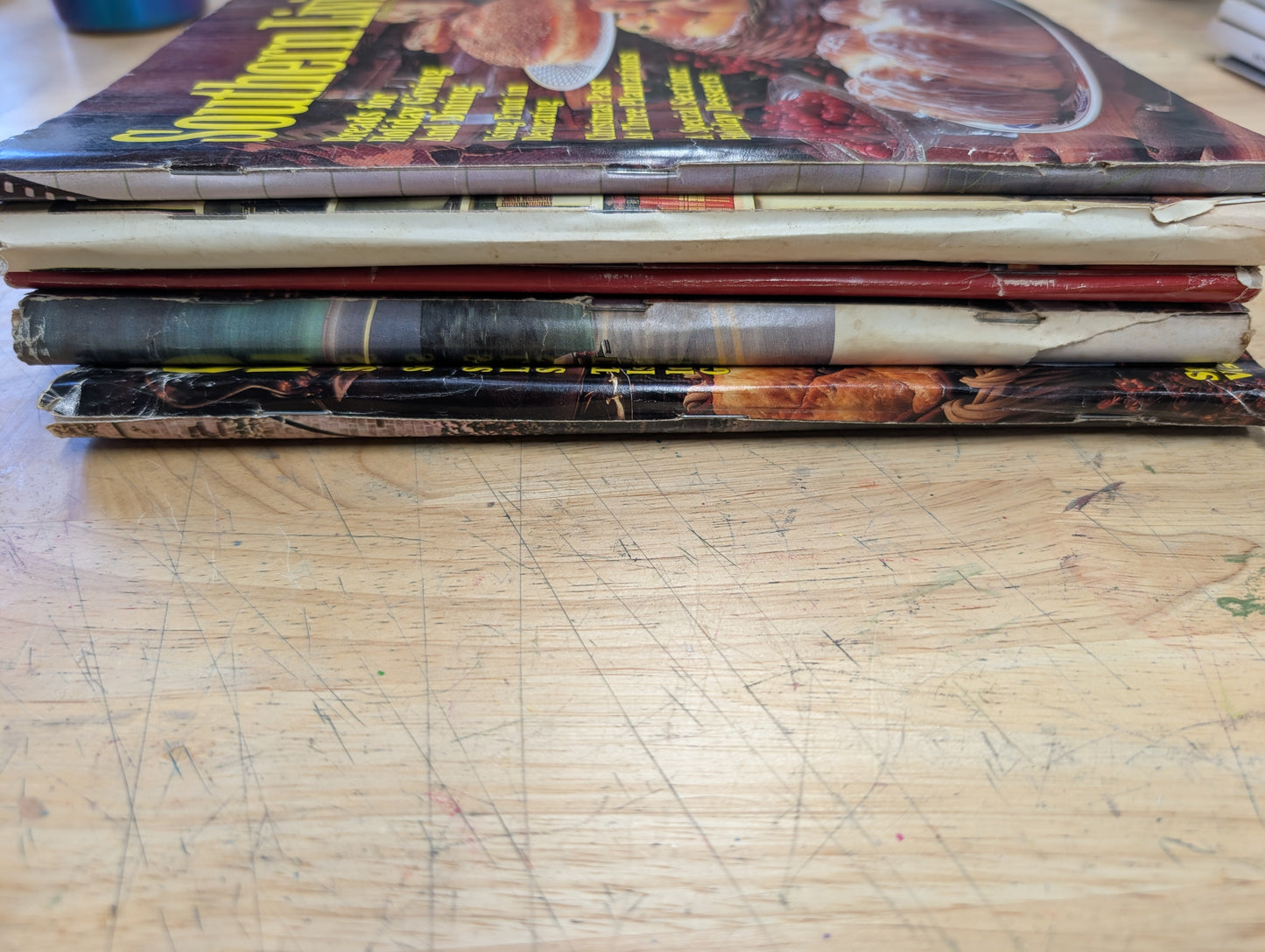 5 vintage Southern living magazines 1983-1984 lot 2